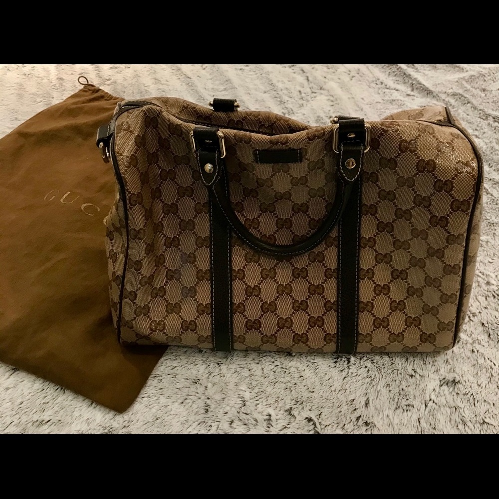 Gucci $1300 medium crystal joy Boston bag gorgeous